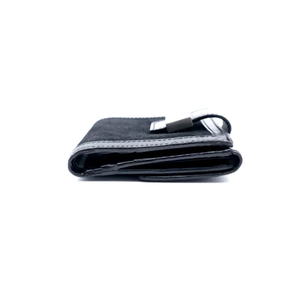 Gucci Compact Hook Wallet in Black with Logo Plate Suede and Leather Authentic - Picture 13 of 14